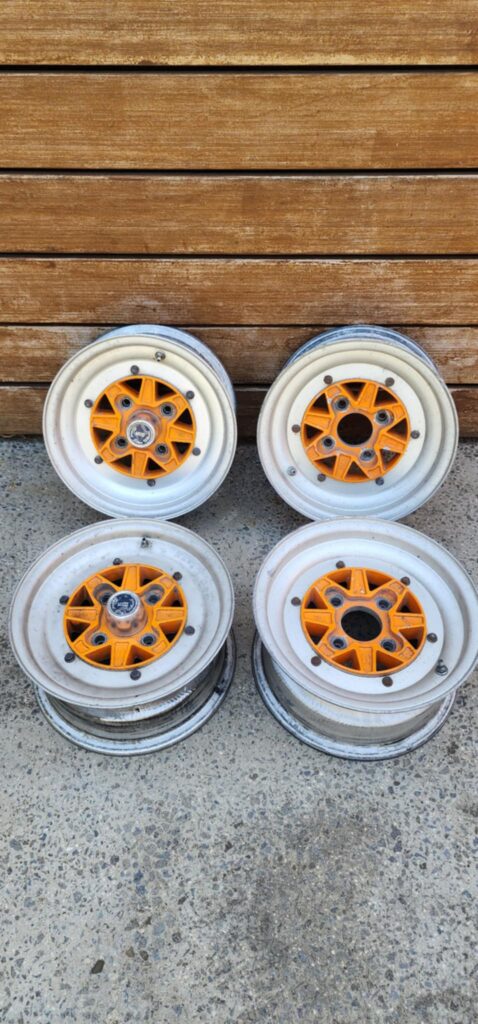 13" SSR Mk3 Set with 2 Caps