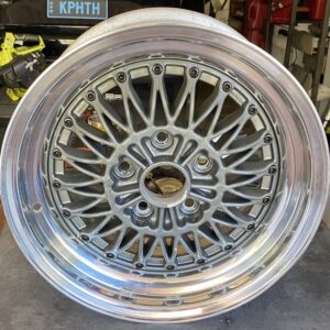 SIMMONS 16 Inch V5 Wheels Suit Early Commodore